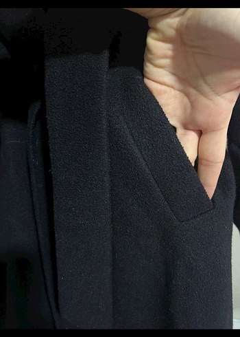 Siyah Kemerli Uzun Kadın Kaban - Görsel 2