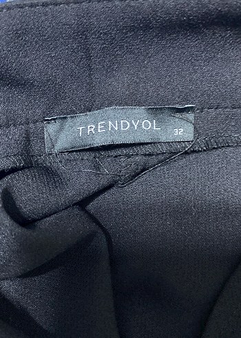 Kadın siyah Kemerli Rahat Kesim Pantolon - Görsel 4