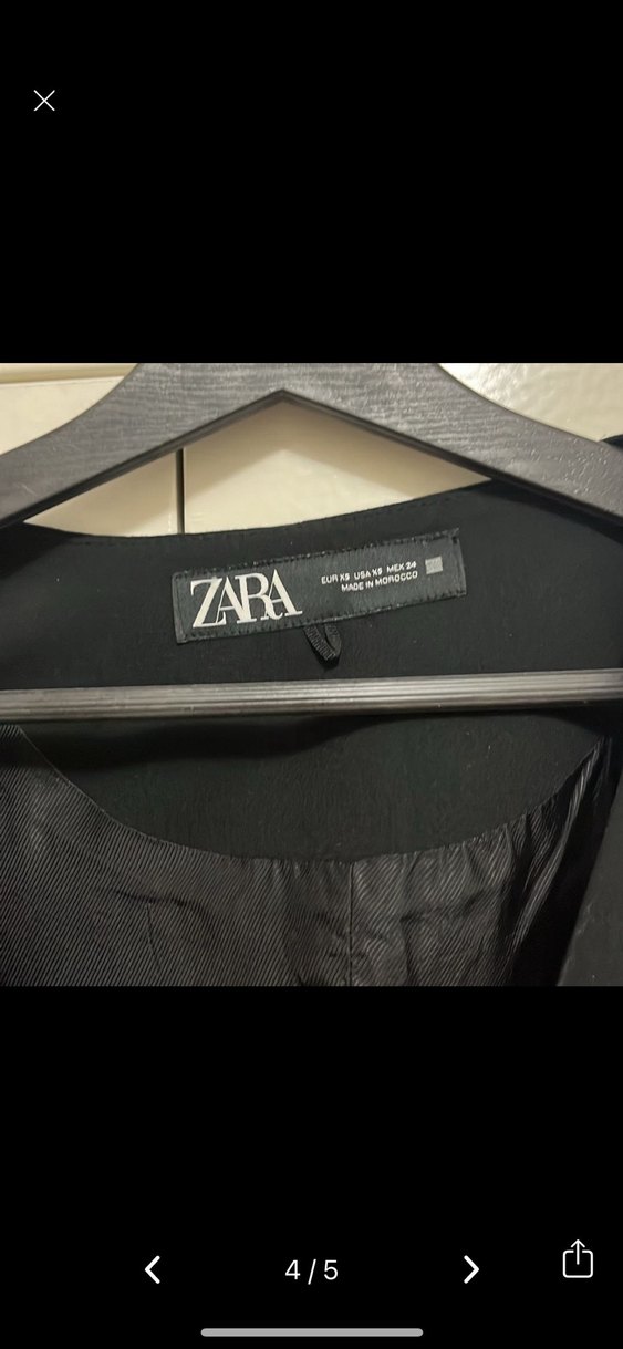 zara drapeli belden oturtmalı Düğmeli Siyah Kolsuz Yelek - Görsel 4