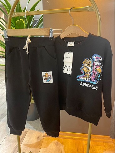Zara Garfield takım