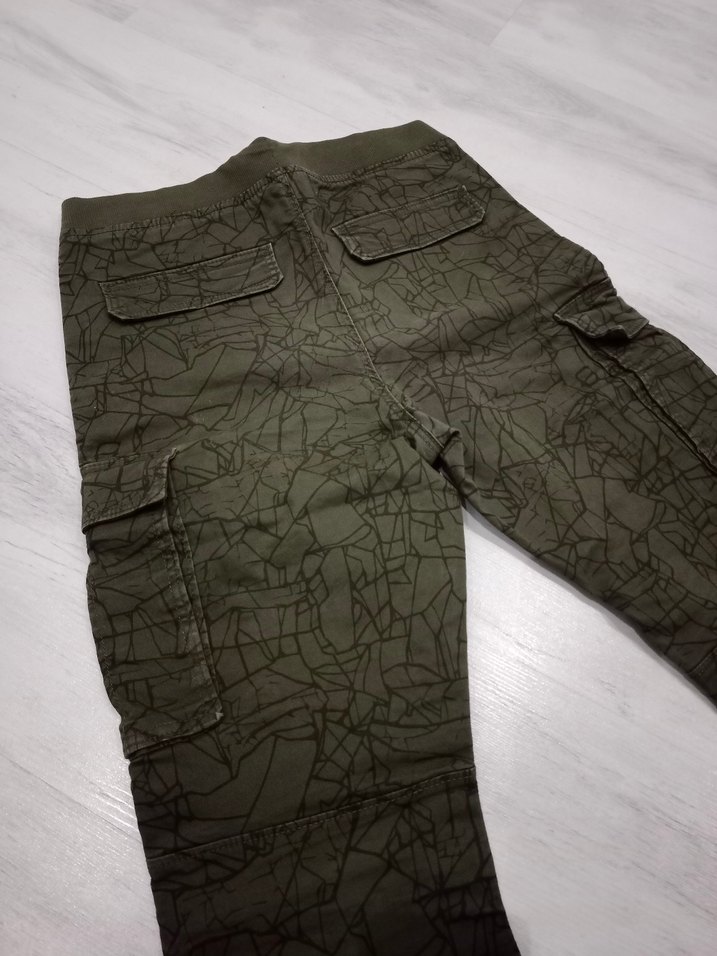 Erkek Çocuk Kamuflaj Desenli Bol Kesim Pantolon - Görsel 4