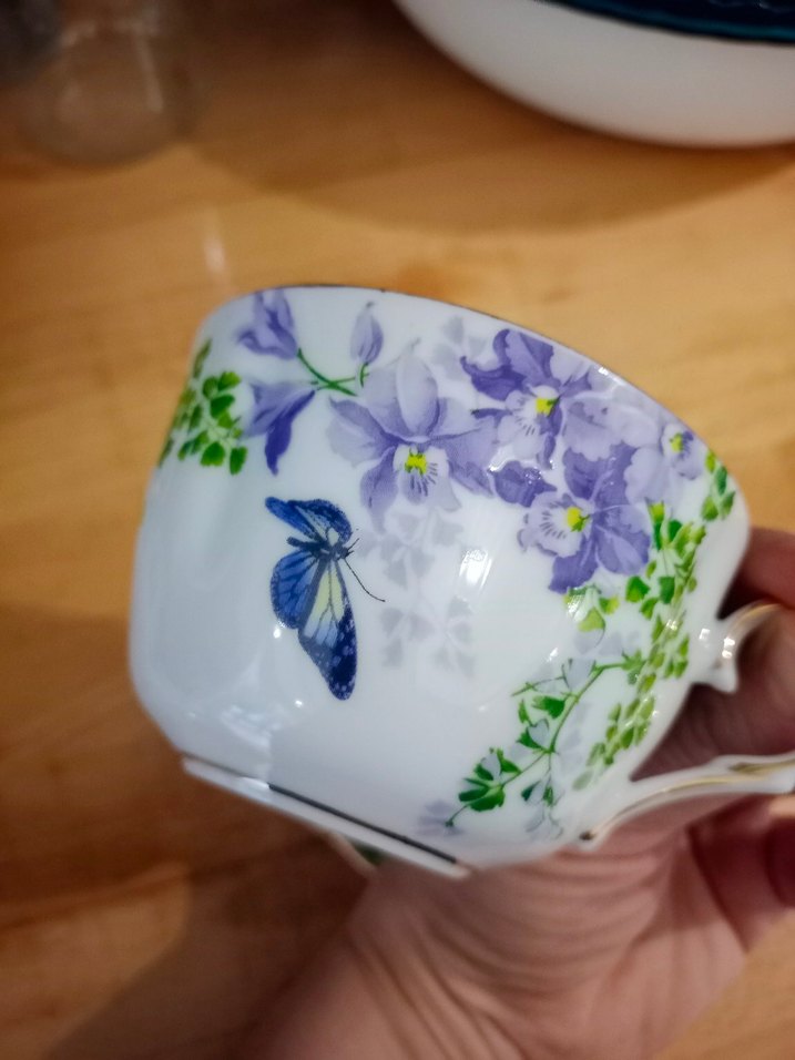 Pastel Mor Kelebekli Porselen Fincan Takımı - Görsel 4