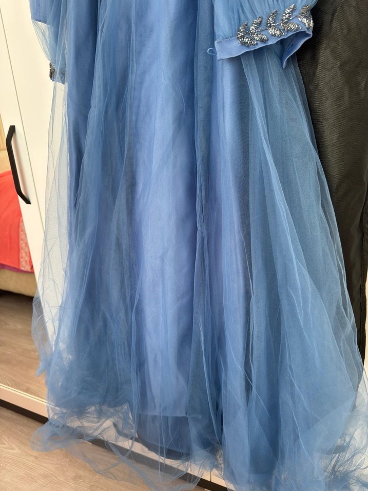 Mavi abiye tesettür - Görsel 3