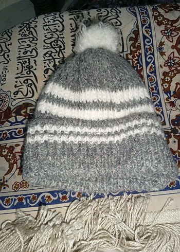 Gri Örgü Ponponlu Kadın Bere - Görsel 2