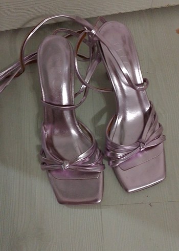 Parlak Mor Stiletto Topuklu Kadın Ayakkabı