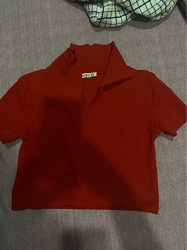 Kırmızı crop top