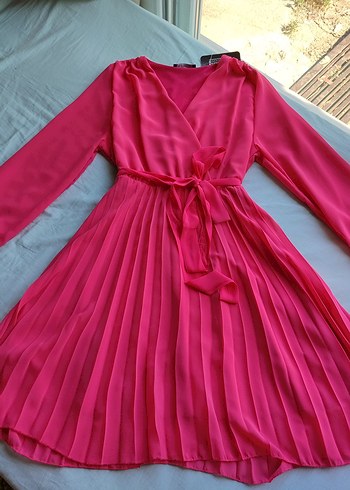 Pembe Pilili Uzun Kollu Kadın Şifon Elbise