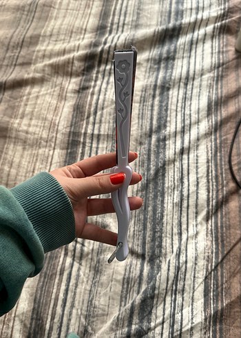 Çiçek ve Kelebek Desenli Katlanabilir Yelpaze - Görsel 3