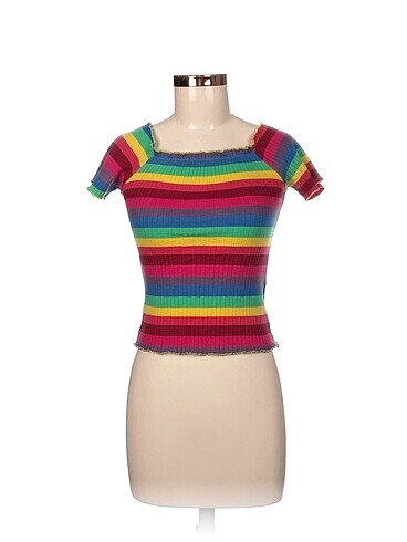 Trendyol & Milla T-shirt %70 İndirimli.