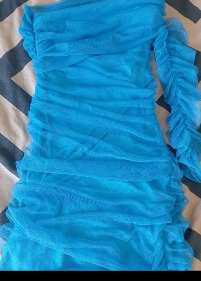 Tek kol tül elbise  - Görsel 2