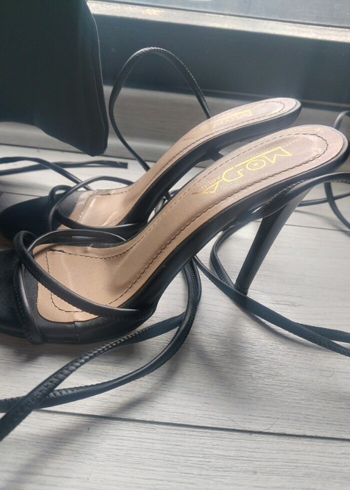 Bağlamalı topuklu ayakkabı - Görsel 4