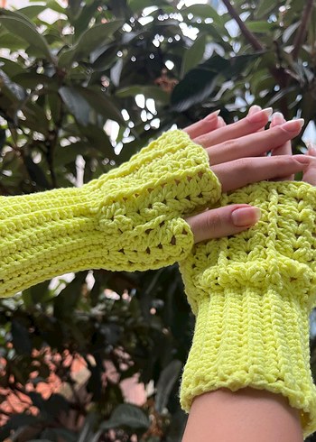 Sarı Örgü Parmaksız Kadın Eldiveni - Görsel 3