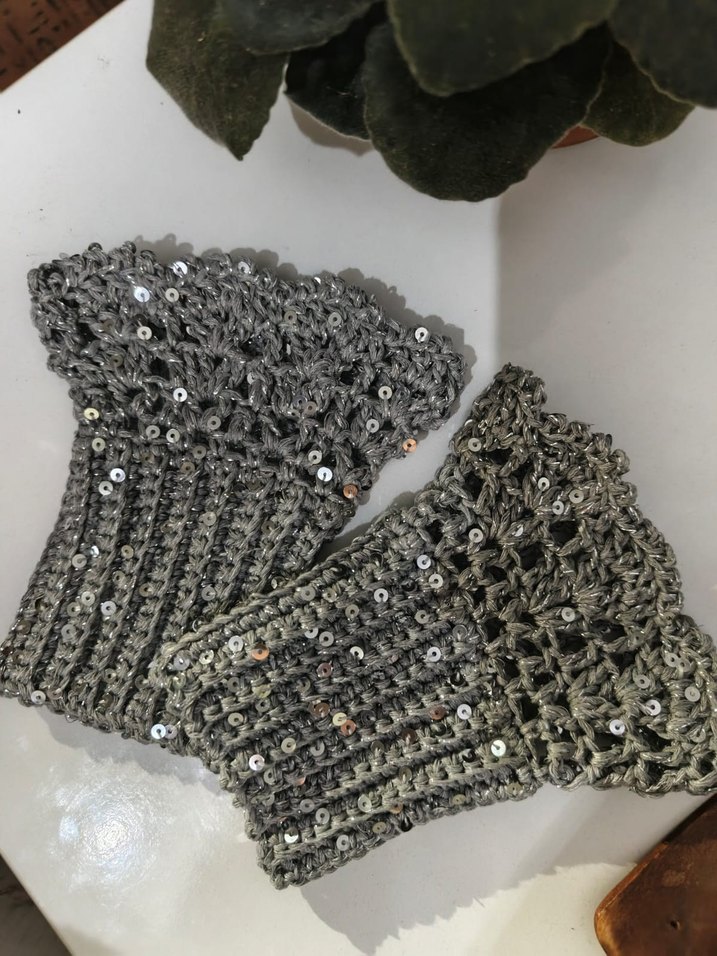 Gri Örgü Kadın Eldiveni - Görsel 4