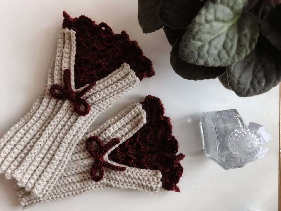 Bordo Detaylı Krem Örgü Kadın Eldiveni - Görsel 3