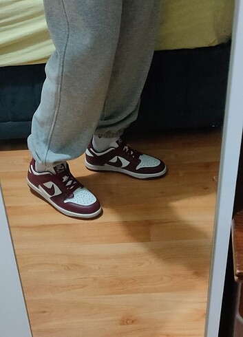 43 Beden Nike dunk bordo renk