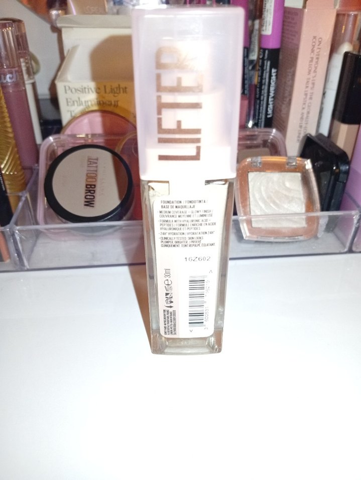 Maybelline Plump Glow Fondöten - Görsel 3