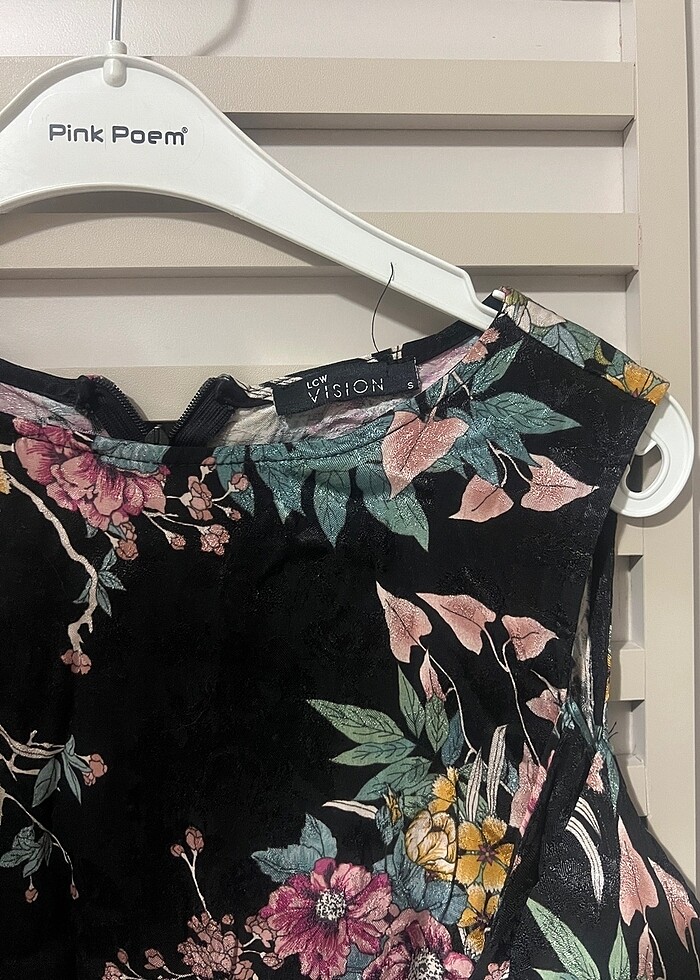 Lc waikiki siyah çiçekli elbise - Görsel 5