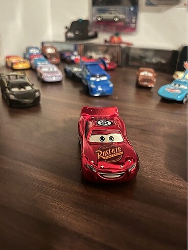  Beden Pixar Cars
