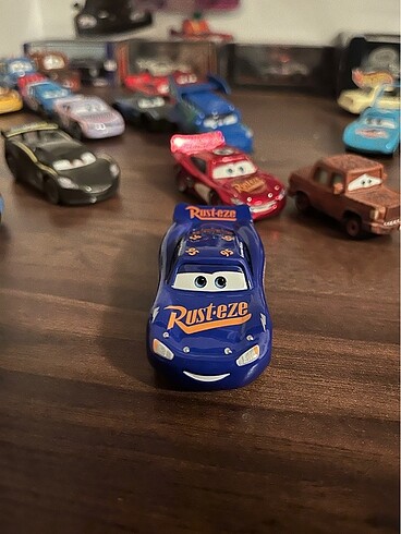  Beden Pixar Cars