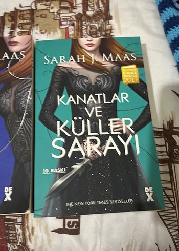 Beden Renk Sarah J. Maas Üçleme Seti