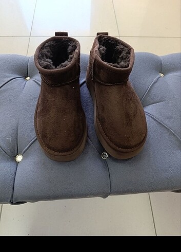 Ugg UGG platform