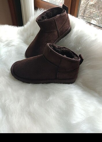 38 Beden UGG ultra mini