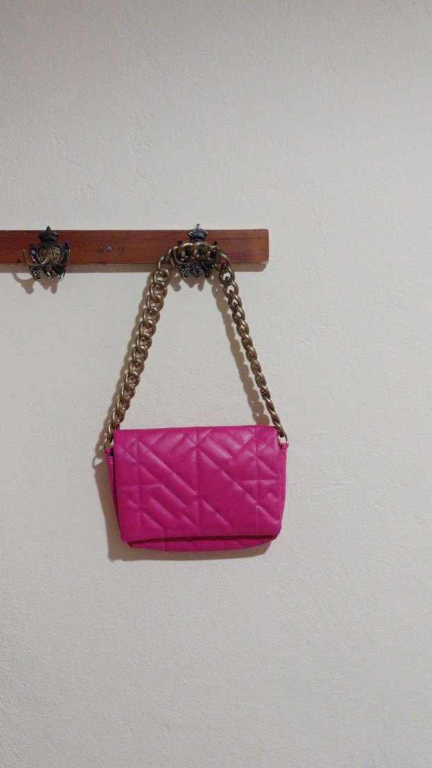 Zincir Detaylı Pembe Deri Kadın Çanta - Görsel 2