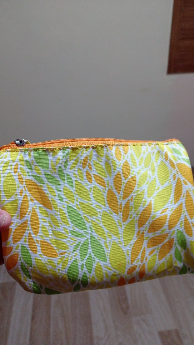 Renkli Baskılı Sarı Fermuarlı Makyaj Çantası - Görsel 3