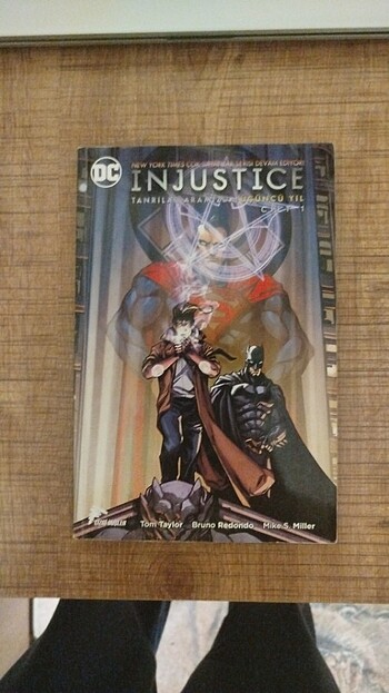 İnjustice yıl 3 cilt 1 
