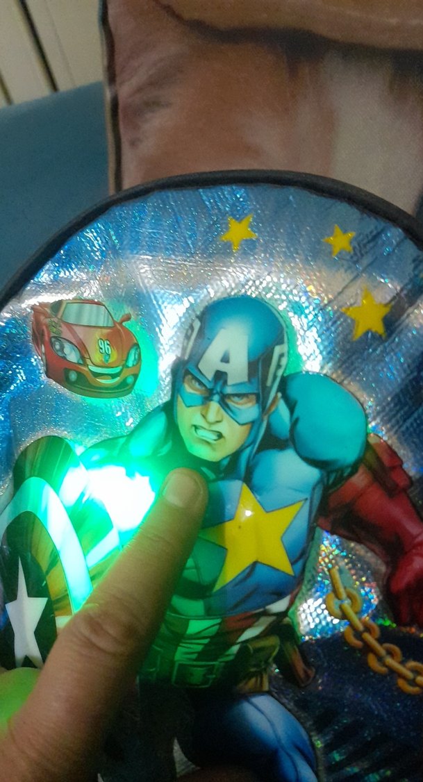 Çocuklar için Renkli Kaptan Amerika Çocuk Çantası - Görsel 5