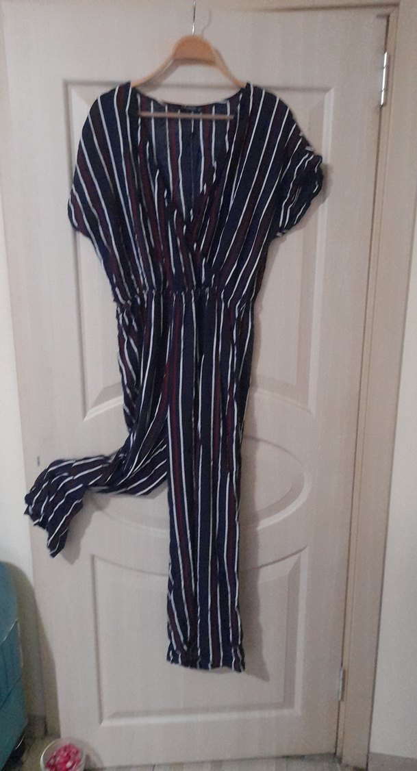 Çizgili Kruvaze Yakalı Kadın Tulum - Görsel 2