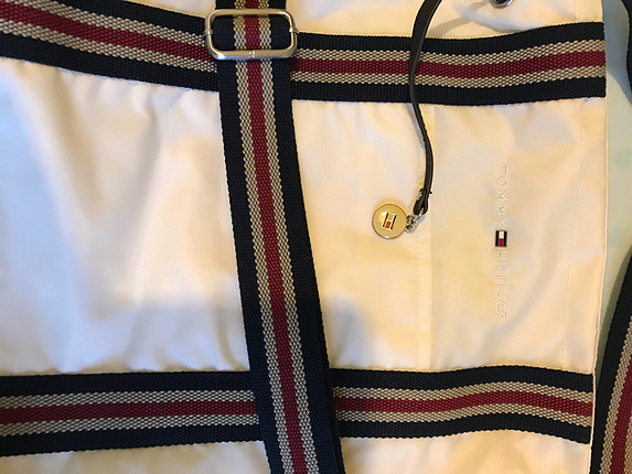 Tommy Hilfiger Orijinal hiç kullanılmamış Deridenden alınmış tem