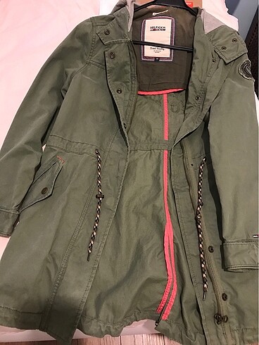 Tommy Hilfiger Parka Geniş kalıp yeni
