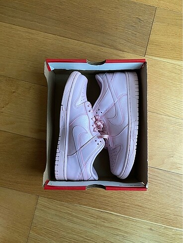 Nike Dunk Low Prism Pink