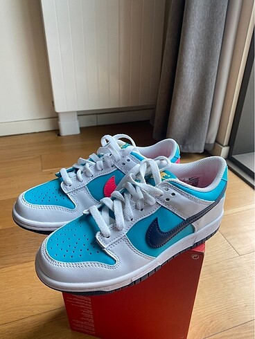 Nike Dunk Low