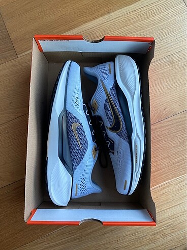 Air Zoom Pegasus ( 43 )