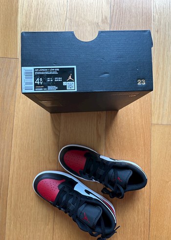 38 Beden kırmızı Renk Air Jordan 1 Low
