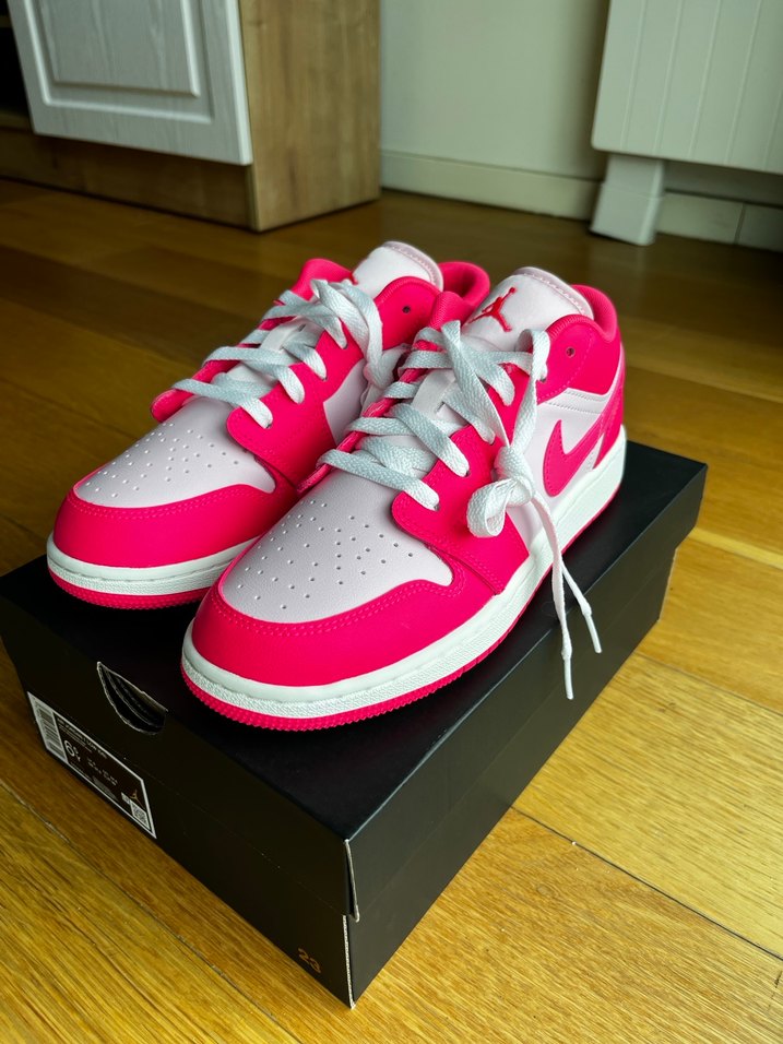 Nike Air Jordan 1 Low Hyper Pink - Görsel 5