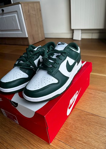 Air Jordan 1 Low Retro Michigan State 44.5 - Görsel 3