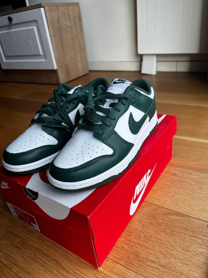 Air Jordan 1 Low Retro Michigan State 44.5 - Görsel 3