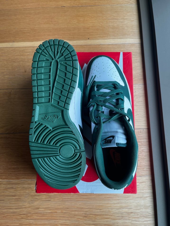 Air Jordan 1 Low Retro Michigan State 44.5 - Görsel 5