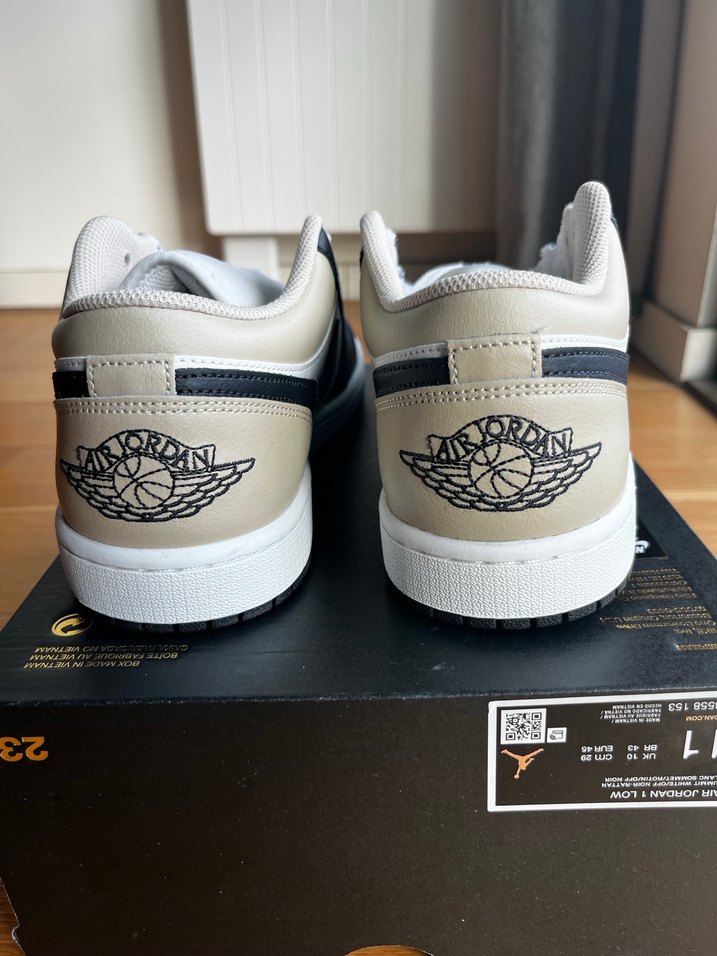 Air Jordan 1 Low White Summit Latter - Görsel 4