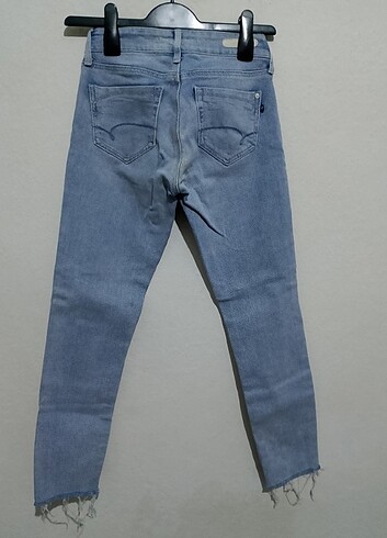 26 Beden Mavi Jean pantolon