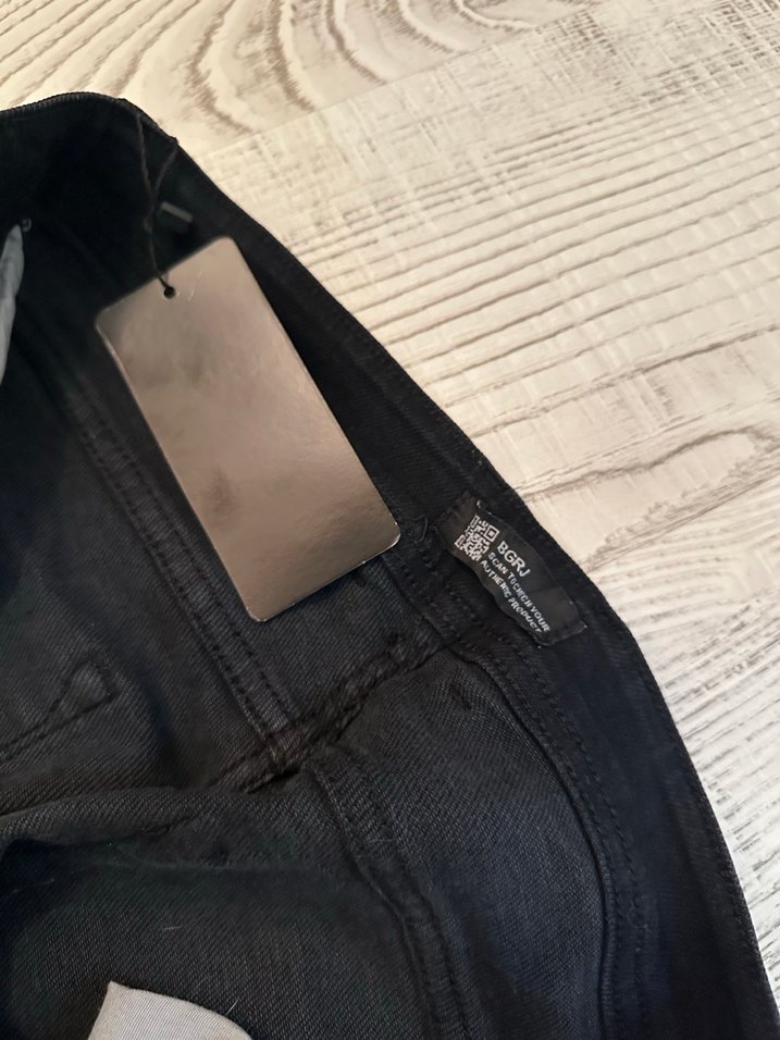 Kadın Siyah Düğmeli Regular Fit Kot Pantolon - Görsel 3