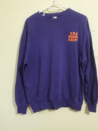 Sweatshirt