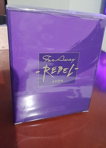 Far Away Rebel Edp 50 ml