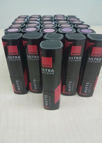 Avon Ultra Mat Ruj
