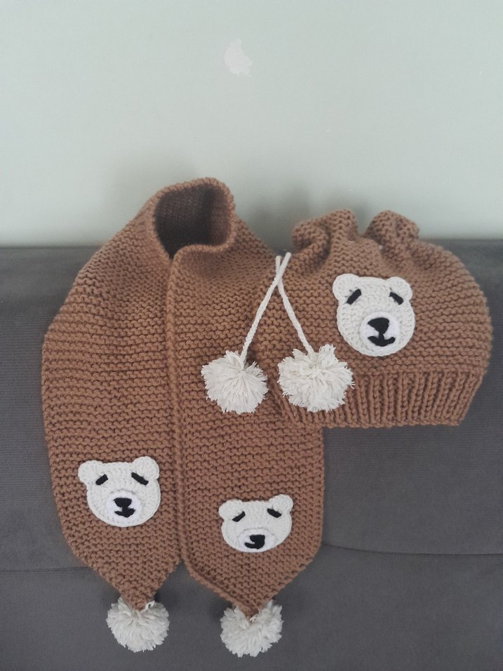 Kahverengi Nakışlı Örgü Çocuk Bere ve Atkı Seti - Görsel 2