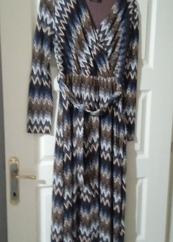 V Yaka Uzun Kollu Pilili Bohem Elbise - Görsel 2