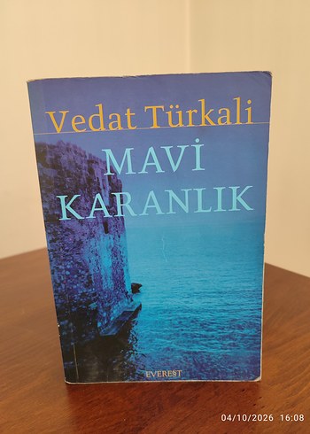 Vedat Turkali Mavi Karanlik Everest Yayinlari